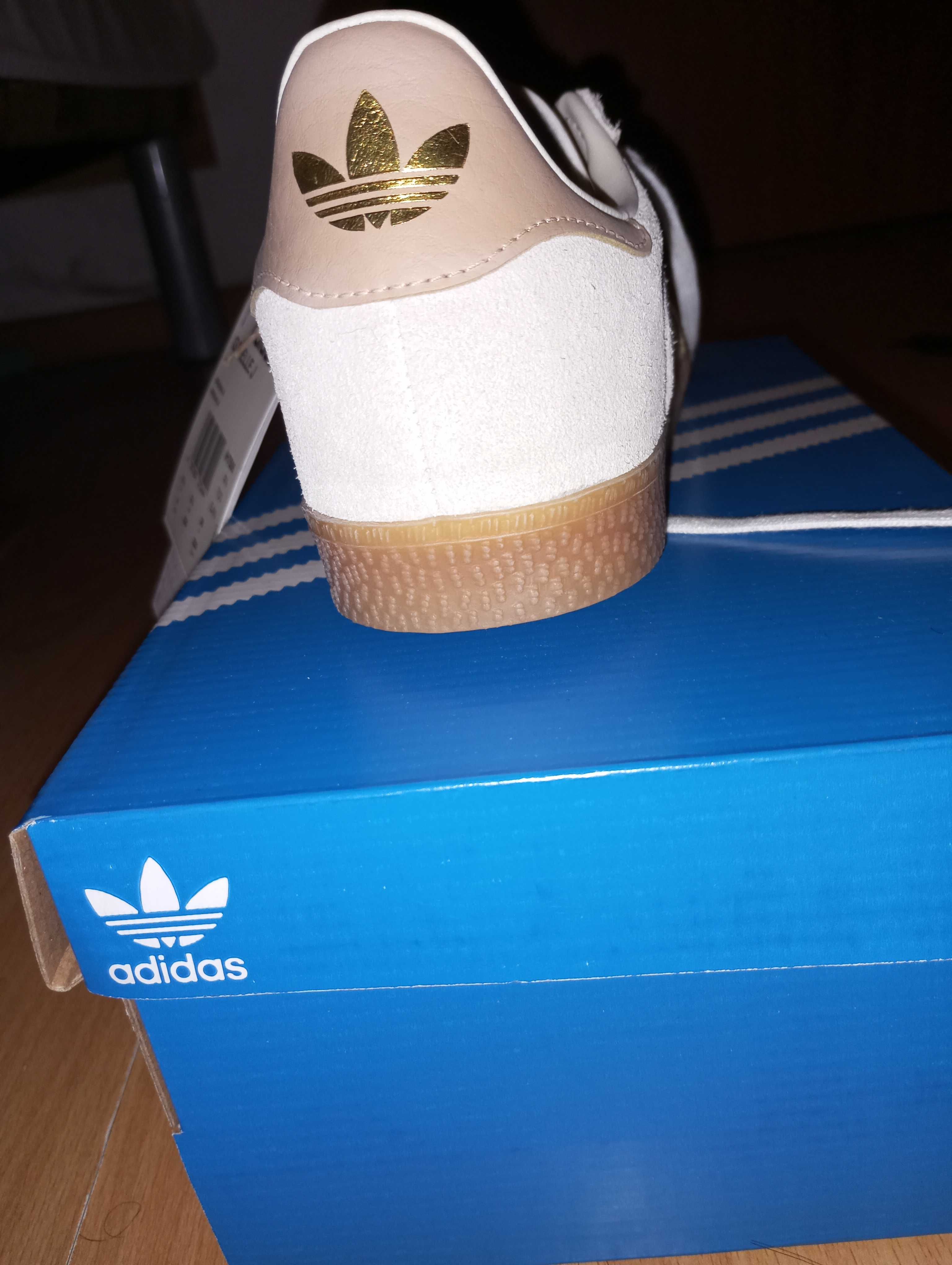 Красовки Adidas Gazelle