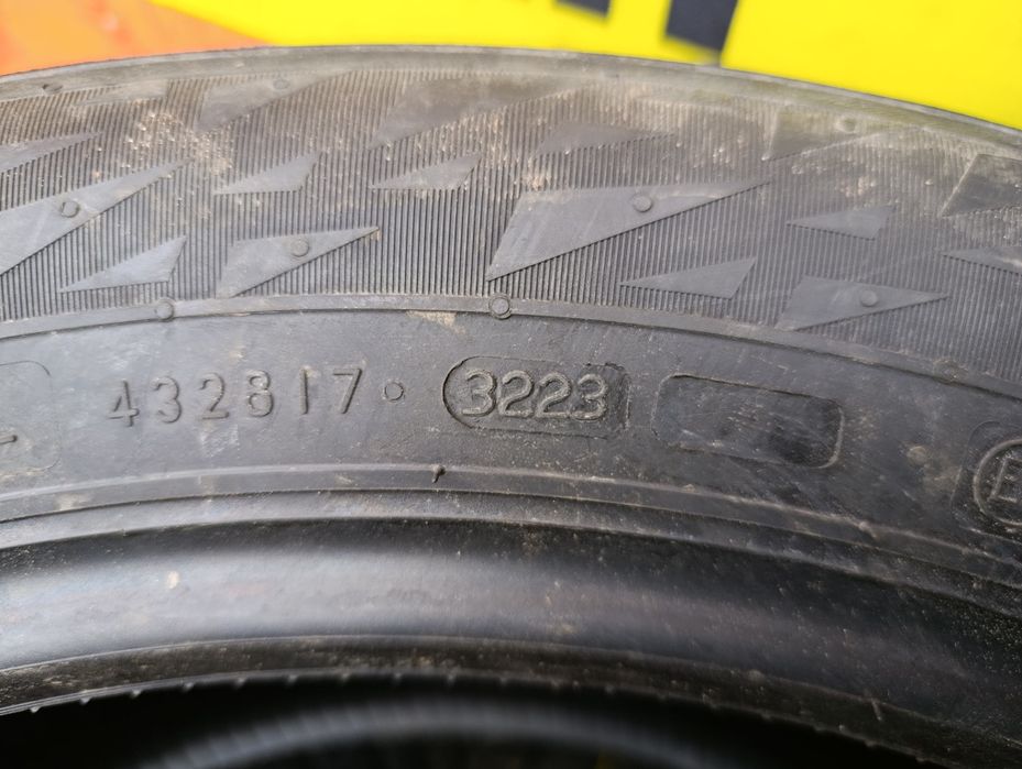 Продам комплект шин  Nokian snowproof 2 suv 255/50-19