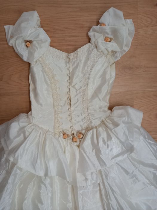 Vestido noiva com saiote