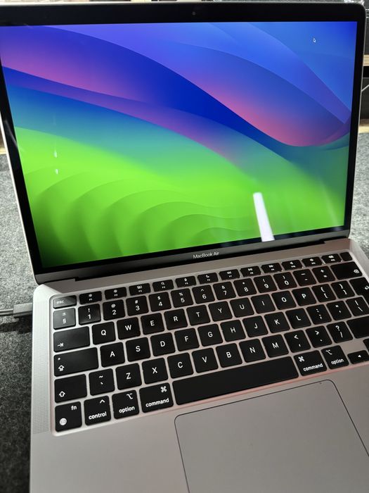 MacBook Air M1 16GB/256GB