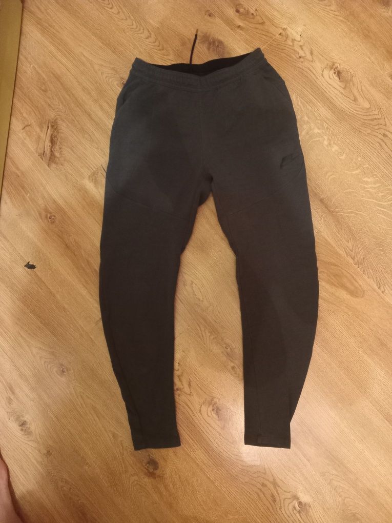 Штани nike tech fleece