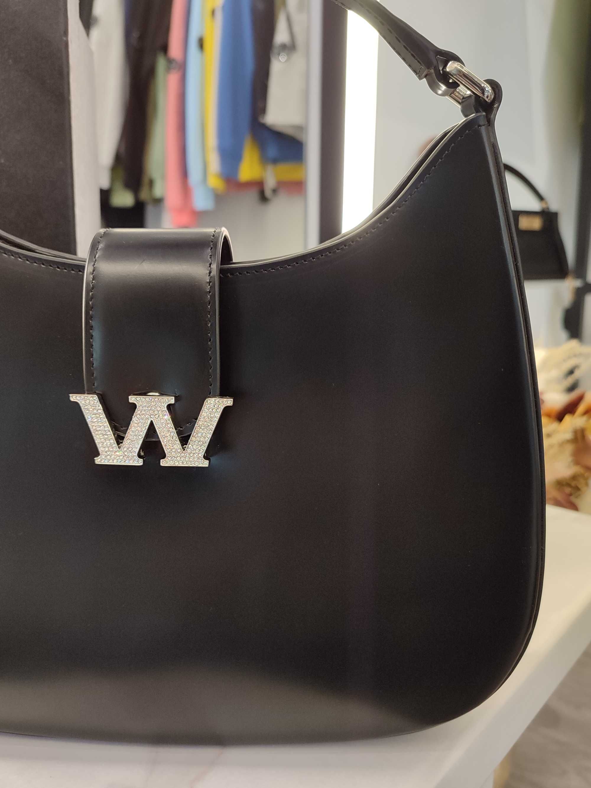 Сумка Alexander Wang Legacy Large Hobo Bag In Black