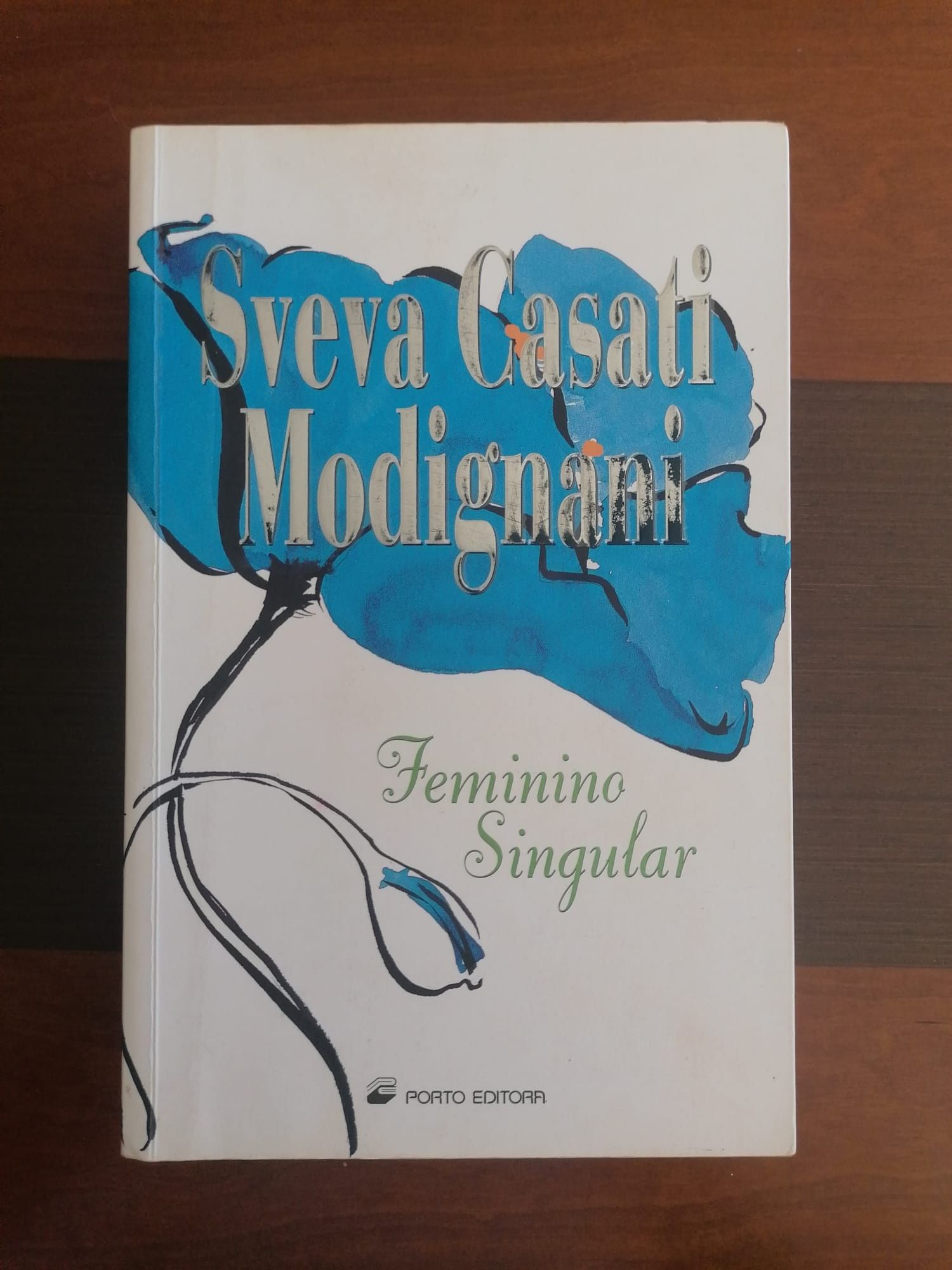 Livro Feminino Singular de Sveva Casati