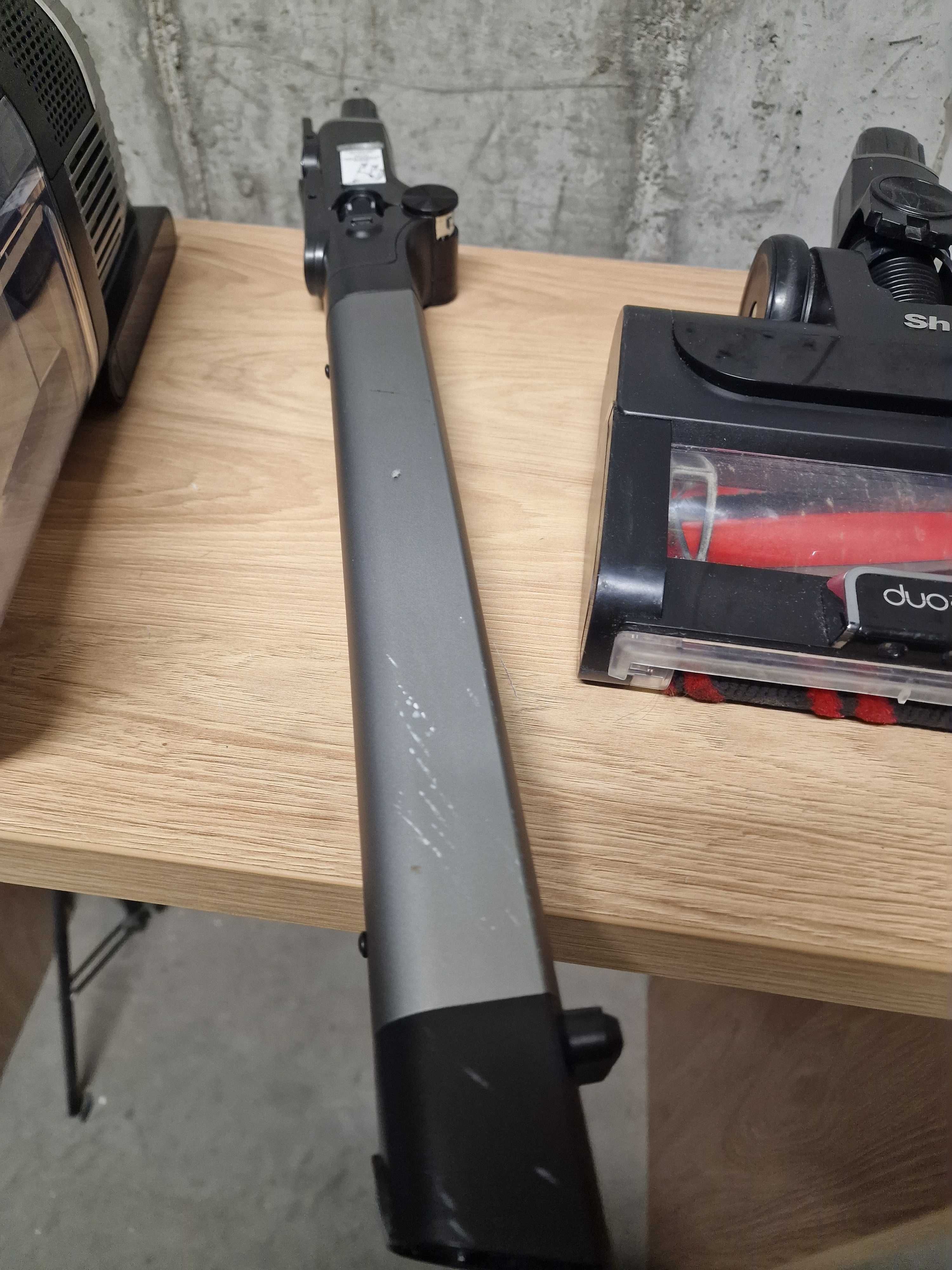 Odkurzacz pionowy Shark Stratos IZ400EU