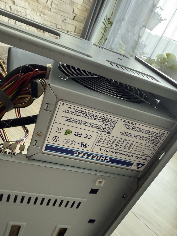 Retro komputer Pentium III 866Mhz Voodoo 3 512MB RAM Diamond Vortex