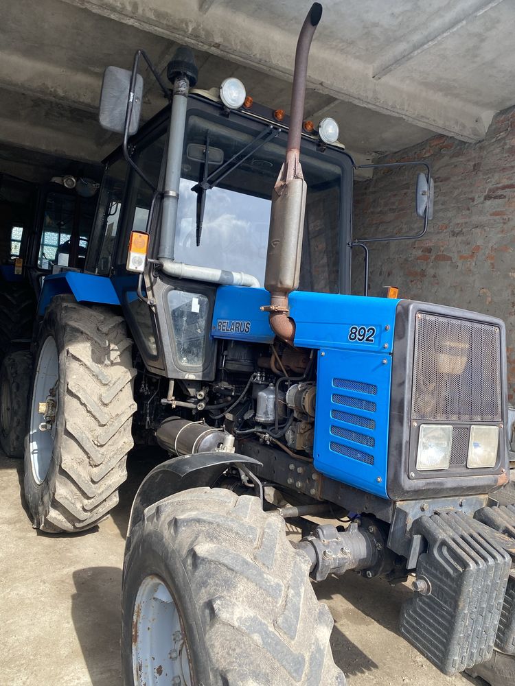 Трактор МТЗ-892 Беларус