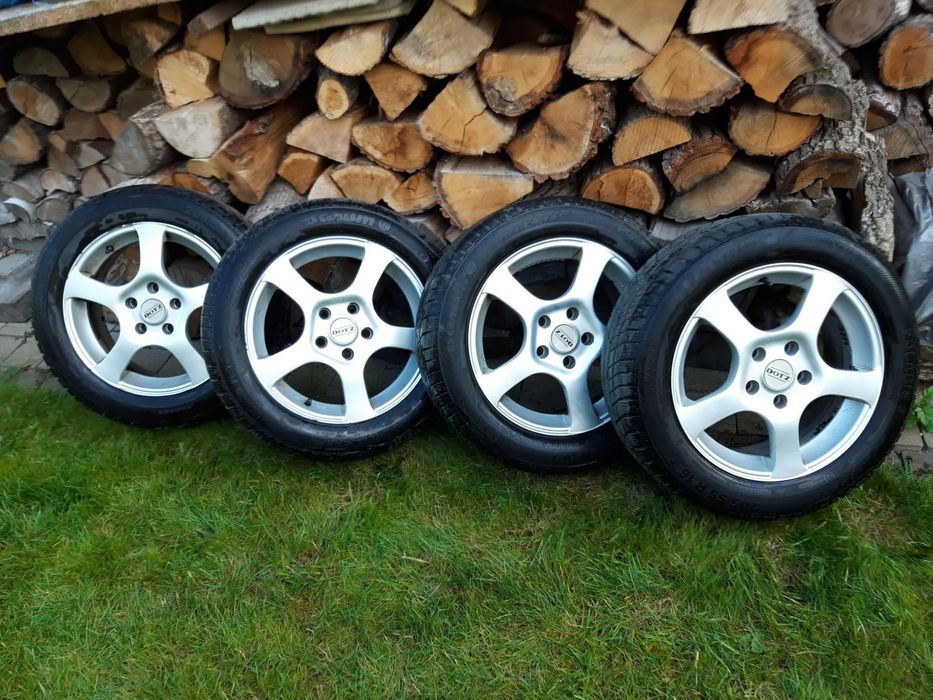 Alu felgi z oponami Barum zimowymi (u mnie były załozone na Toyota Avensis T25)