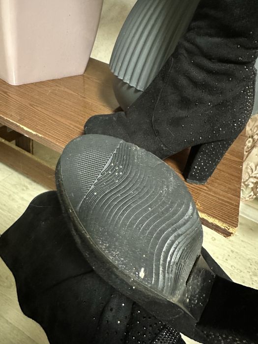 Чоботи замшеві