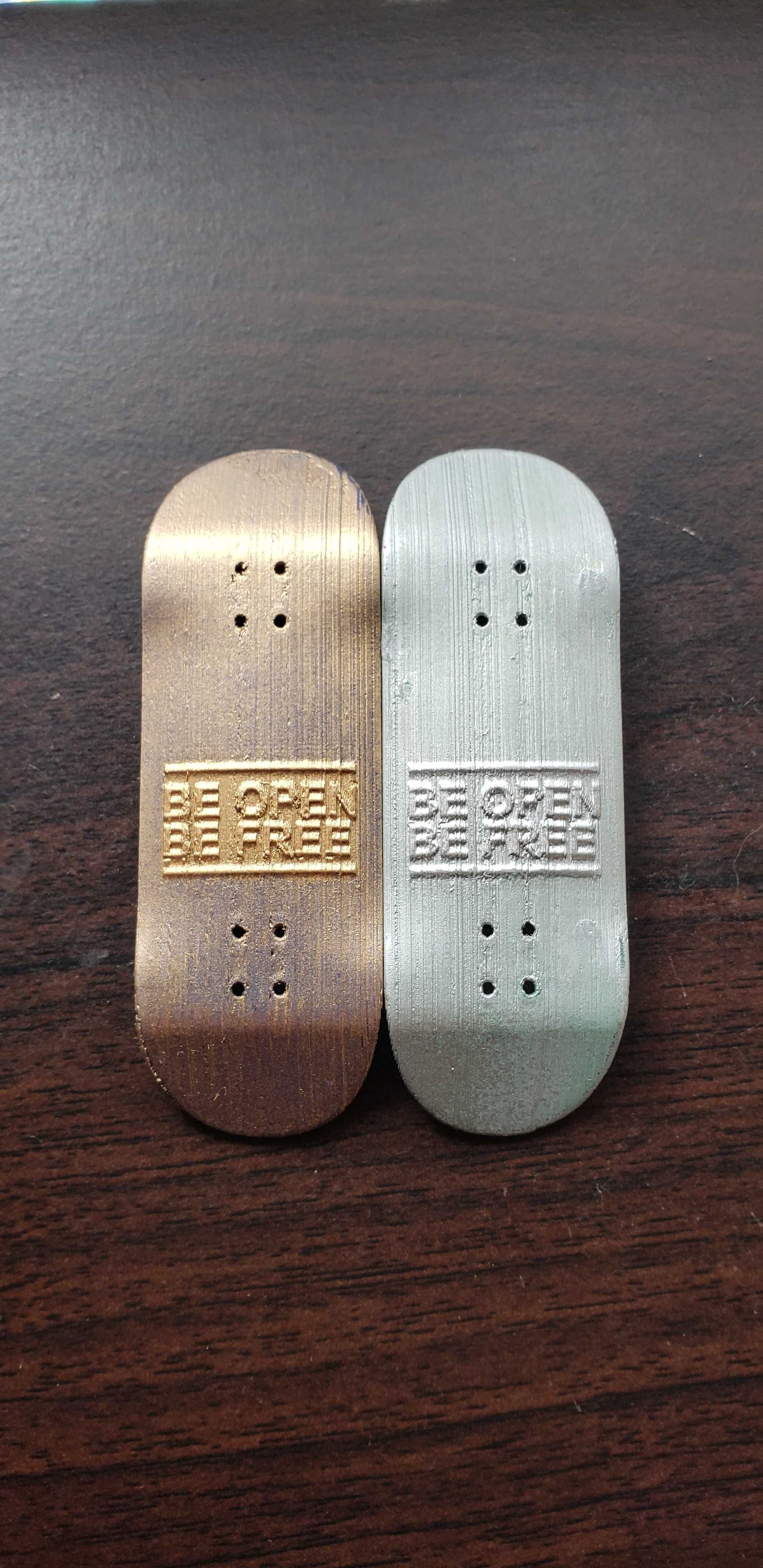 Fingerboard - Be open Be free - Dourado