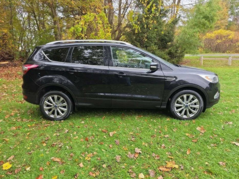 Ford Escape Titanium      2018