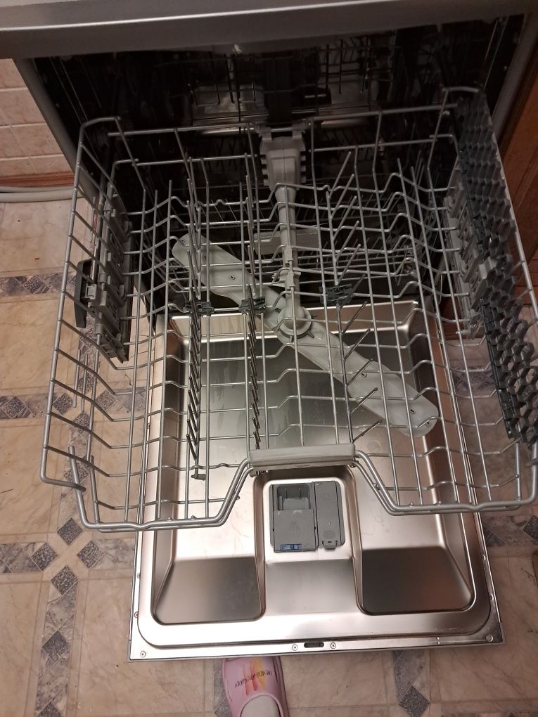 Посудомийка Beko BDFN26520XQ