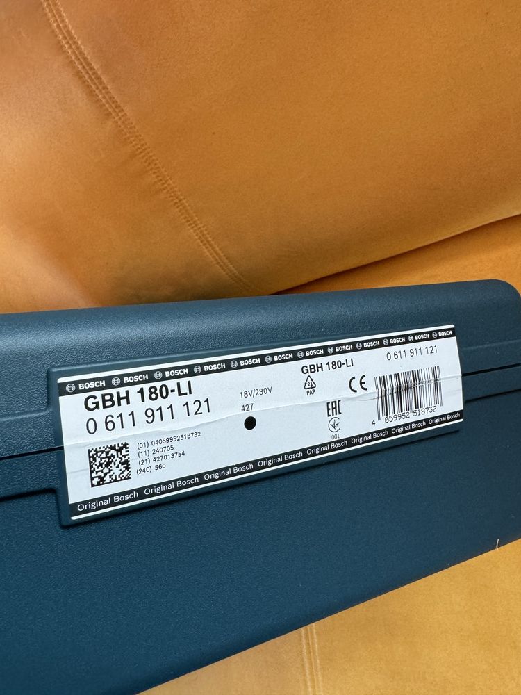 Młot udarowo-obrotowy BOSCH GBH 180-LI 0.611.911.121