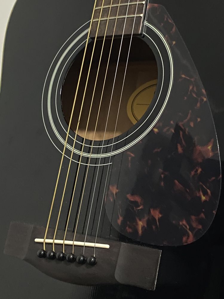 gitara yamaha F370