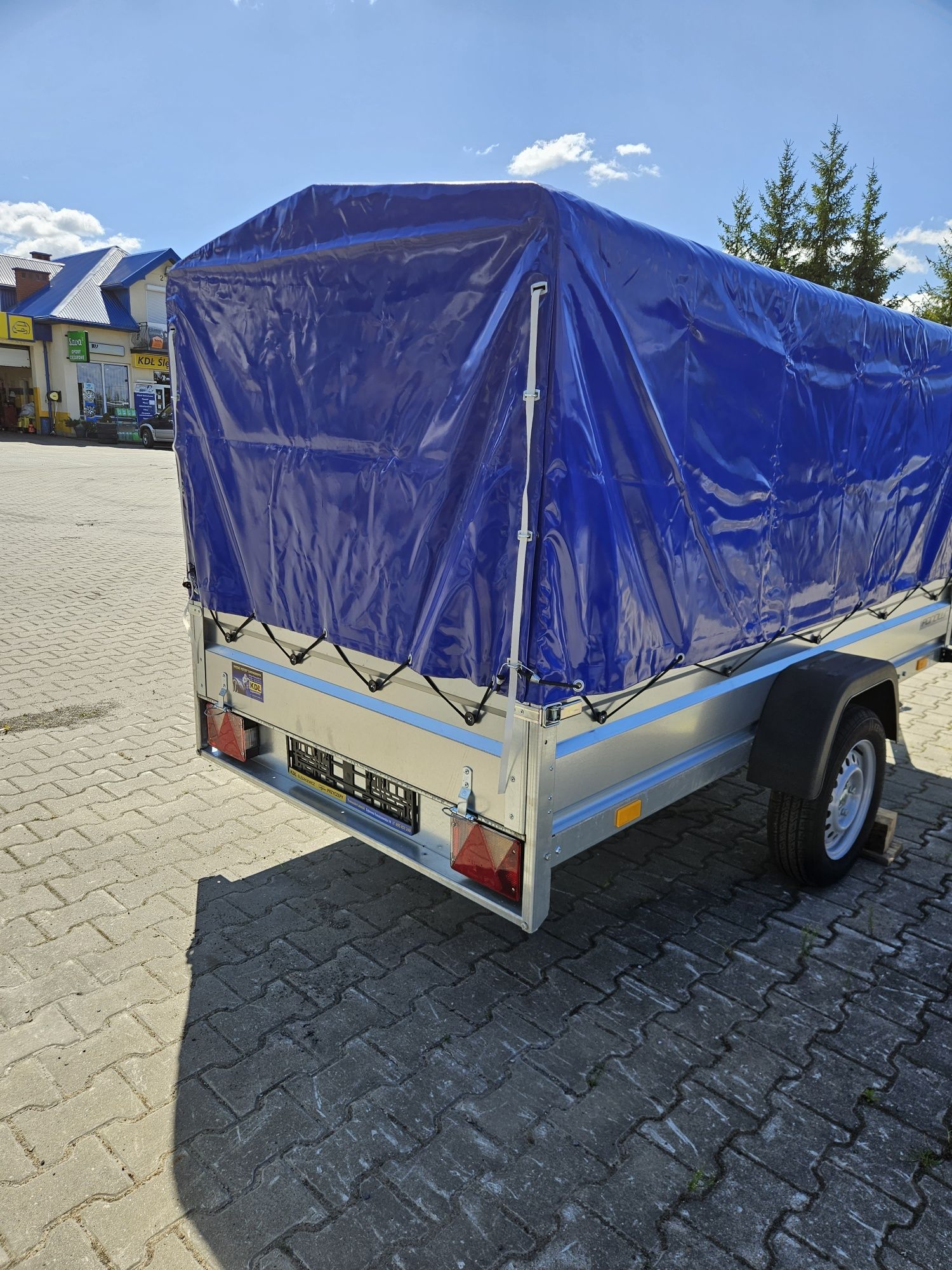 Przyczepa przyczepka 260x130x32