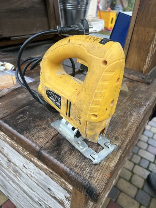 Електролобзик Einhell-BPSL-750