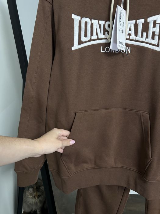 Нове чоловіче худі Lonsdale