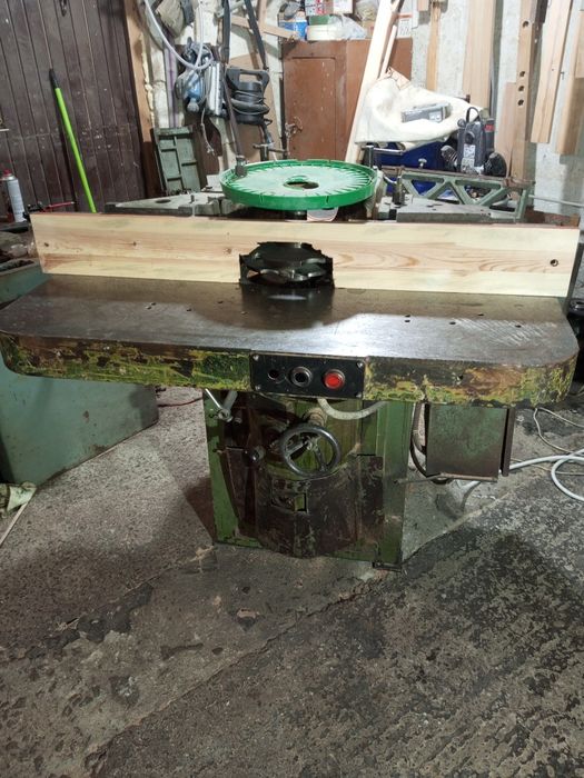 Фрезерний станок