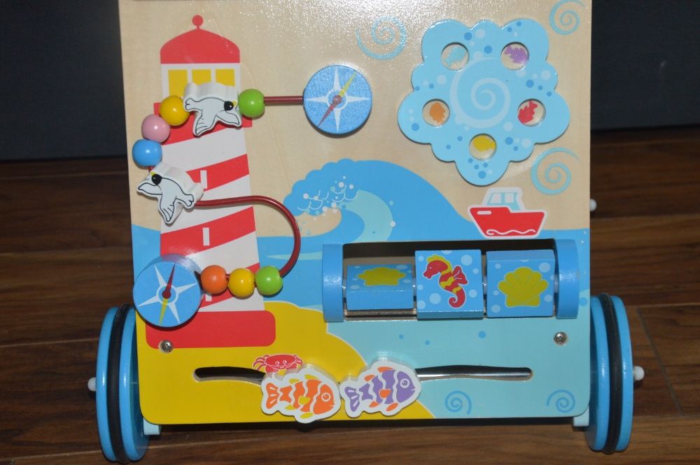 Interaktywny drewniany chodzik, pchacz, jeździk – motyw morski 120 zł