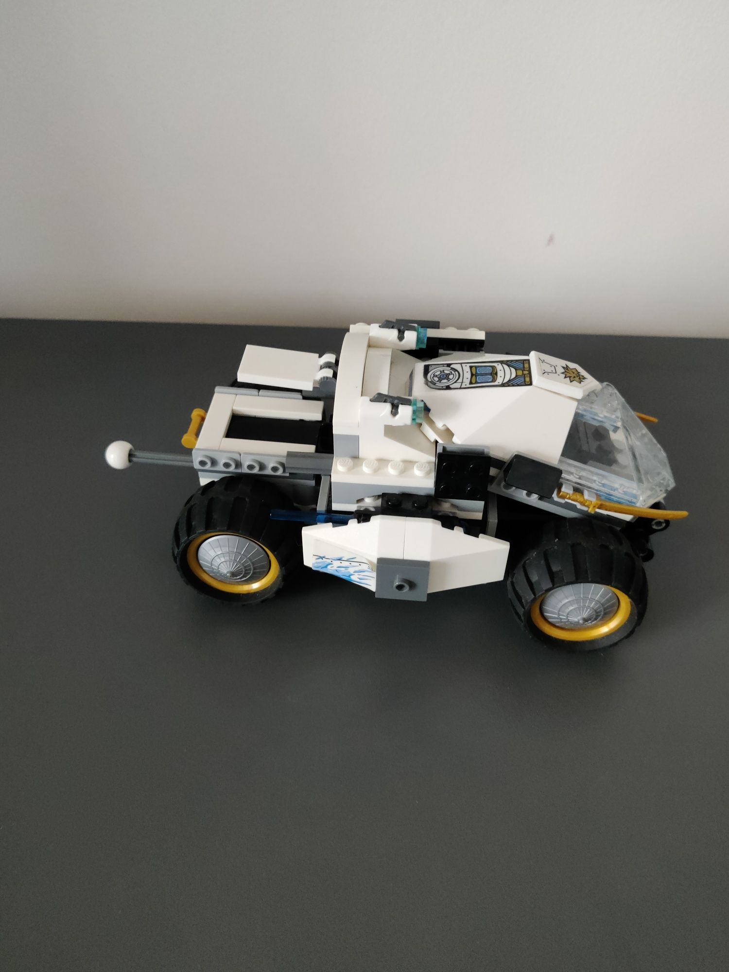 Конструктор Lego Ninjago Позашляховик титанового ніндзя
