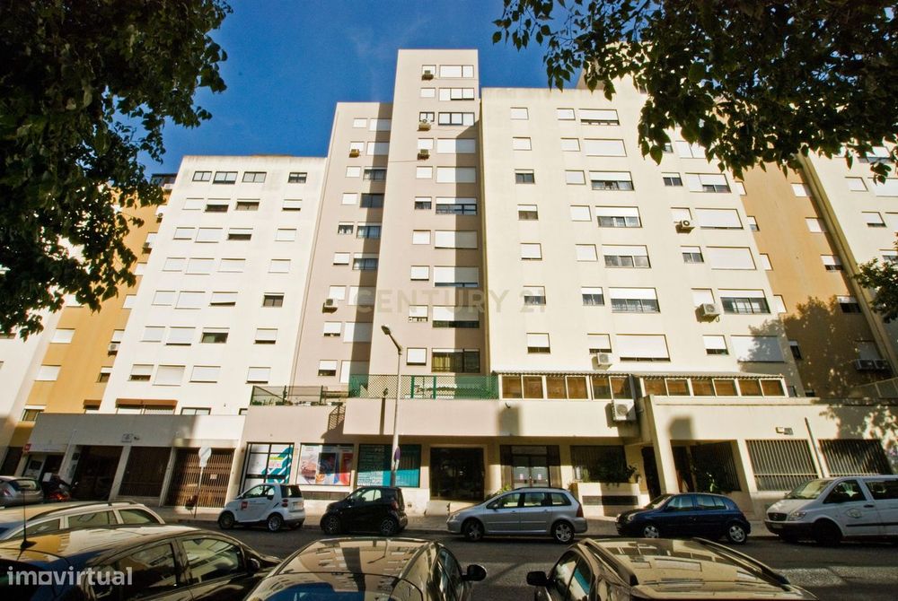 Apartamento T2 em Benfica, Lisboa para arrendamento
