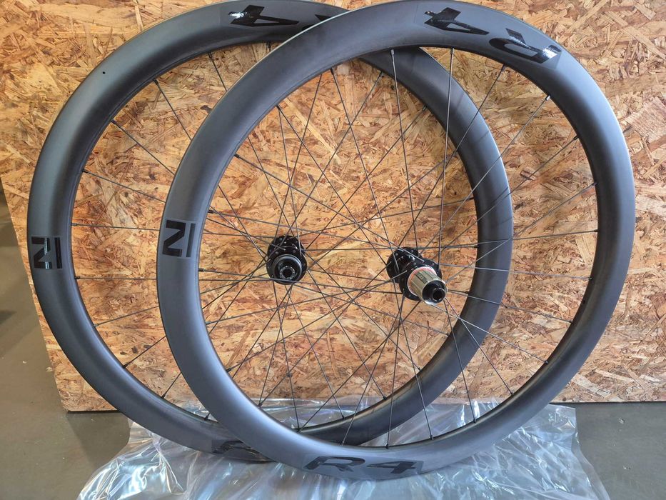 Rodas Estrada Carbono NOVATEC R4