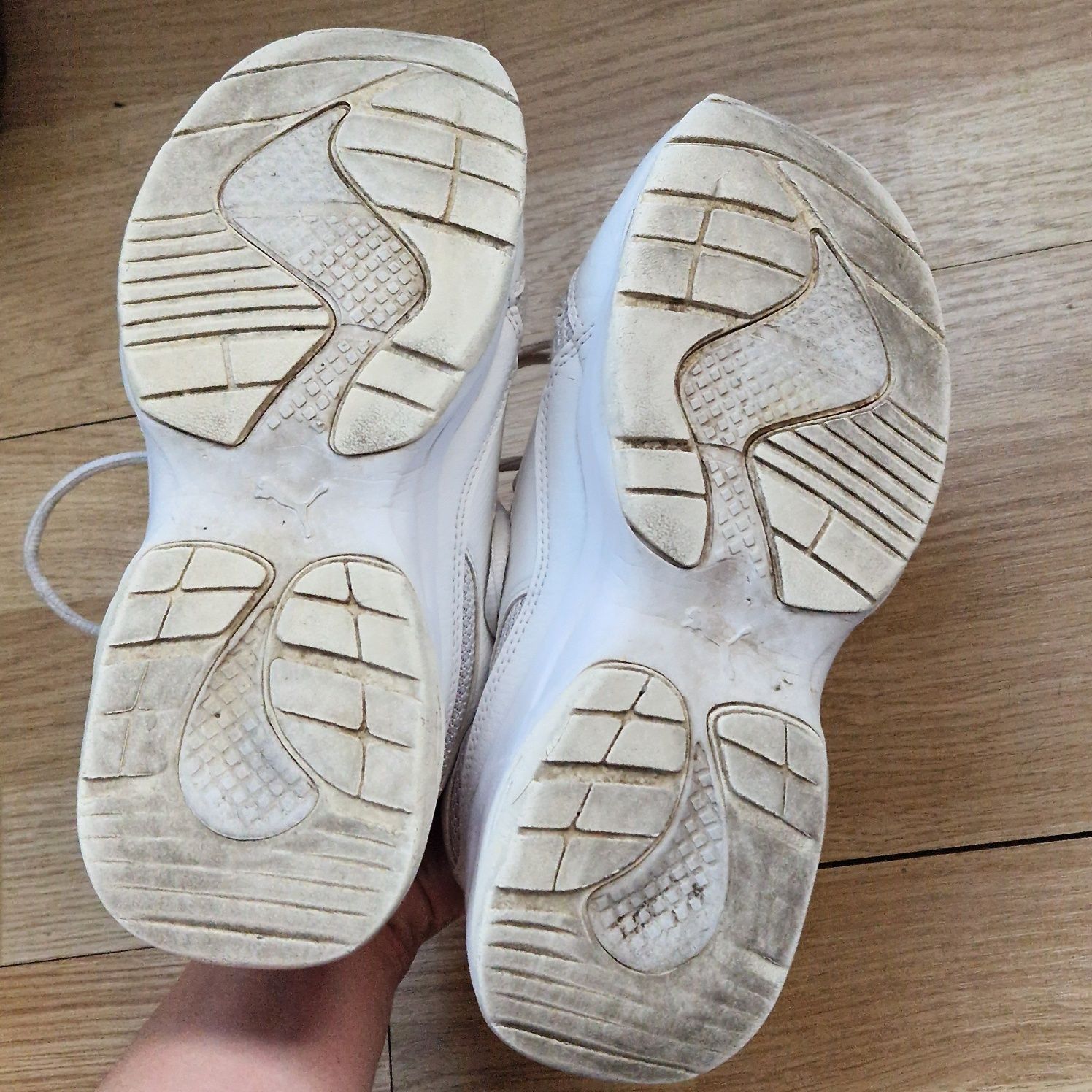 puma кросівки cilia Розмір 37 (23,5см)