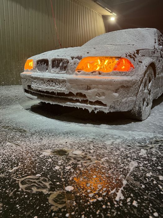 Продам машину БМВ е46