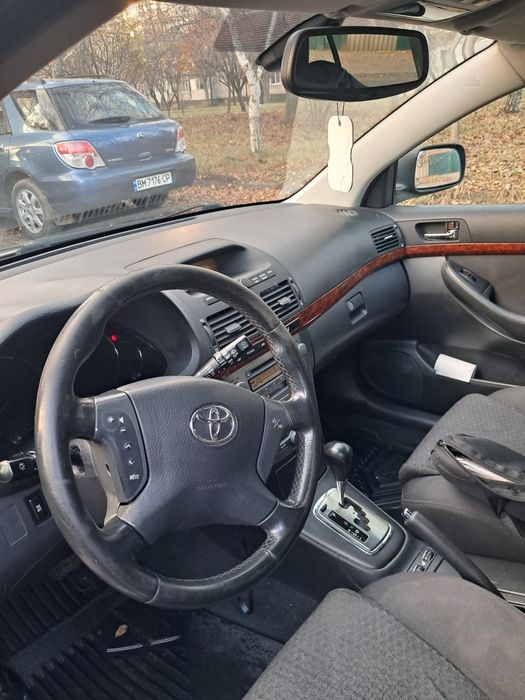 Тойота авенсіс,  автомат