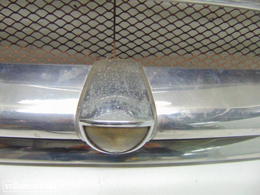 Peugeot 403 CABRIO E OUTROS - bigodes grelha frontal