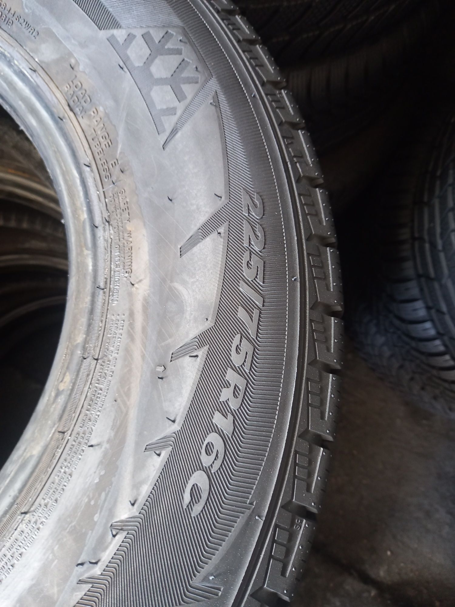 Opony nowe demo 225/75/16c nexen 2 szt 2020 rok prod