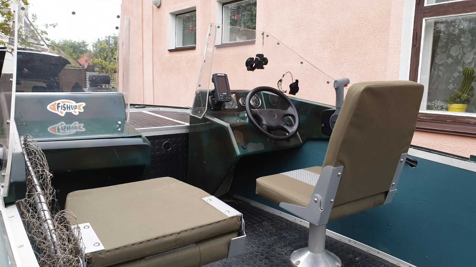 Продам комплект катер Прогрес 4 + лафет + мотор