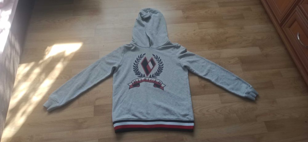 Bluza młodzieżowa Tommy Hilfiger dobra cena !!