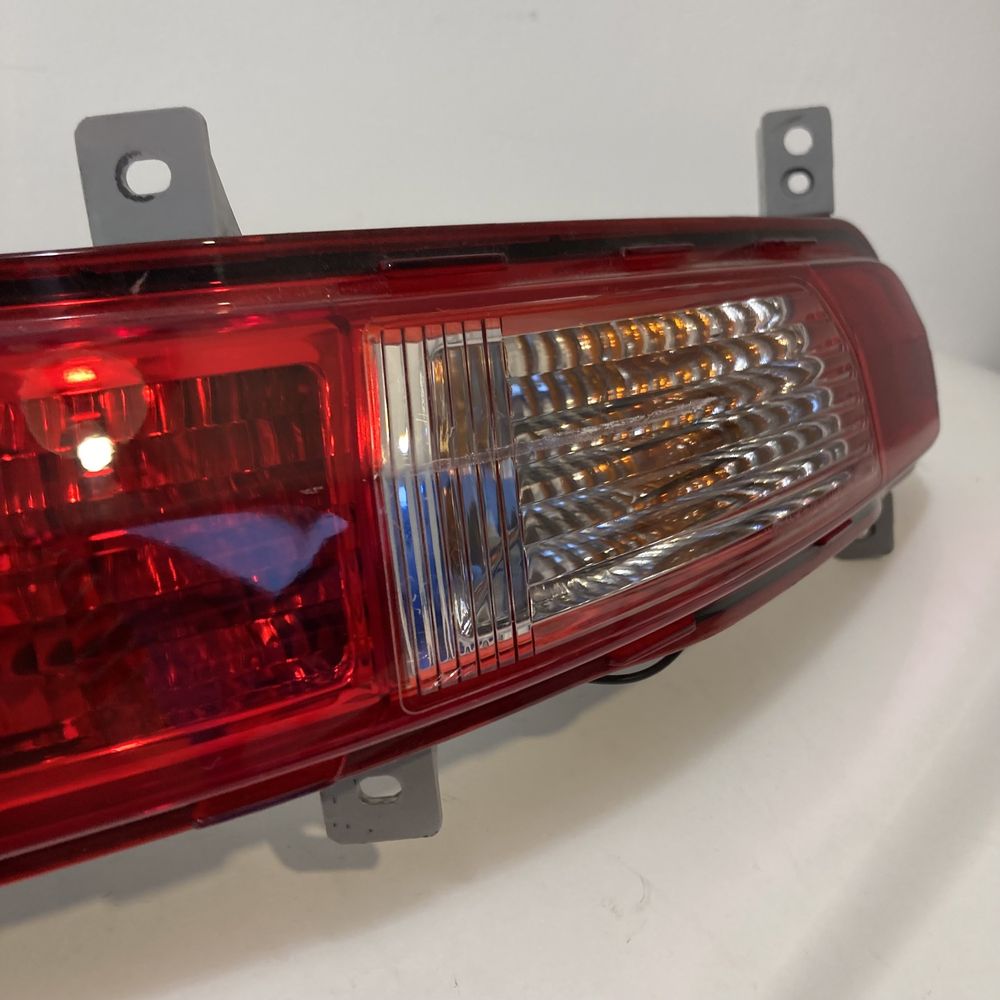 Kia Sportage III 3 10-15 Halogen Lampa Tylna Tył Prawa w Zderzak