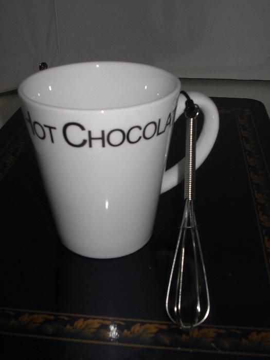 Caneca "Bigode" e de "Chocolate"