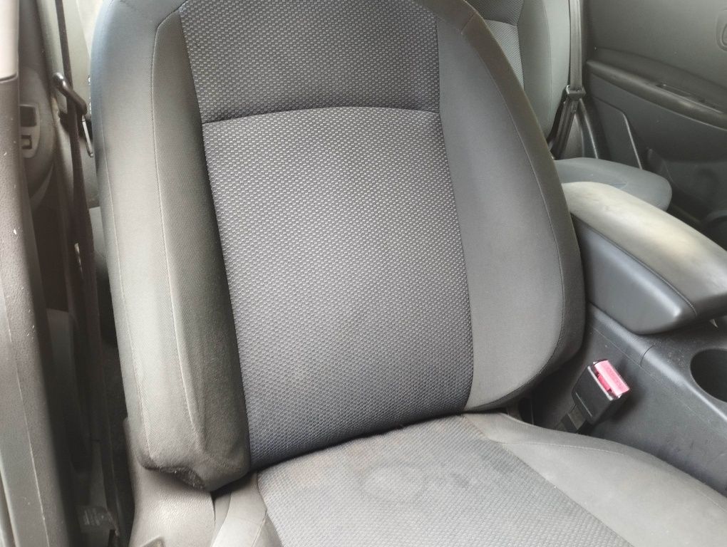 Fotel fotele nissan Qashqai J10 lewy prawy kanapa wnętrze srodek