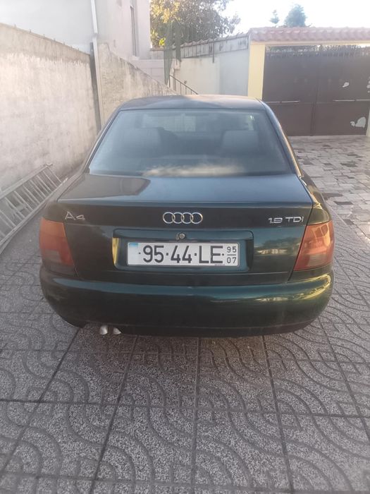 Audi A4 , Ano 1995