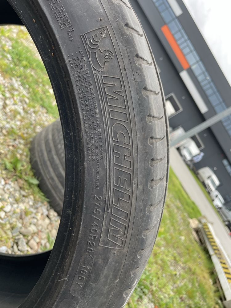 Komplet 275/40 R20