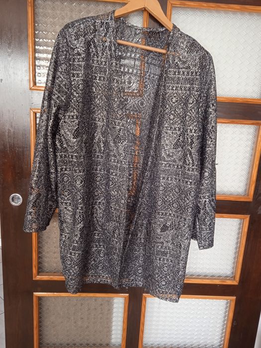 Ażurowa narzutka damska