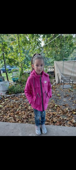 Куртка  на дівчинку демісезонна