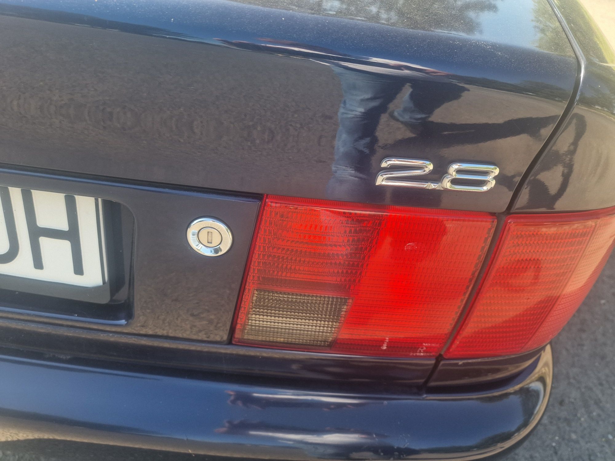 Audi A6 model c4. Obniżka ceny z powodu  tego że ktoś wjechał w zderza