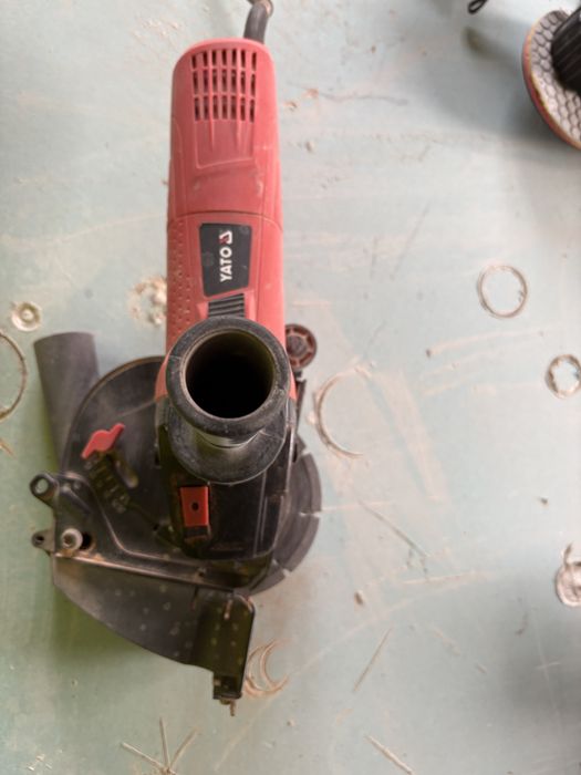 Bruzdownica yato 1700v