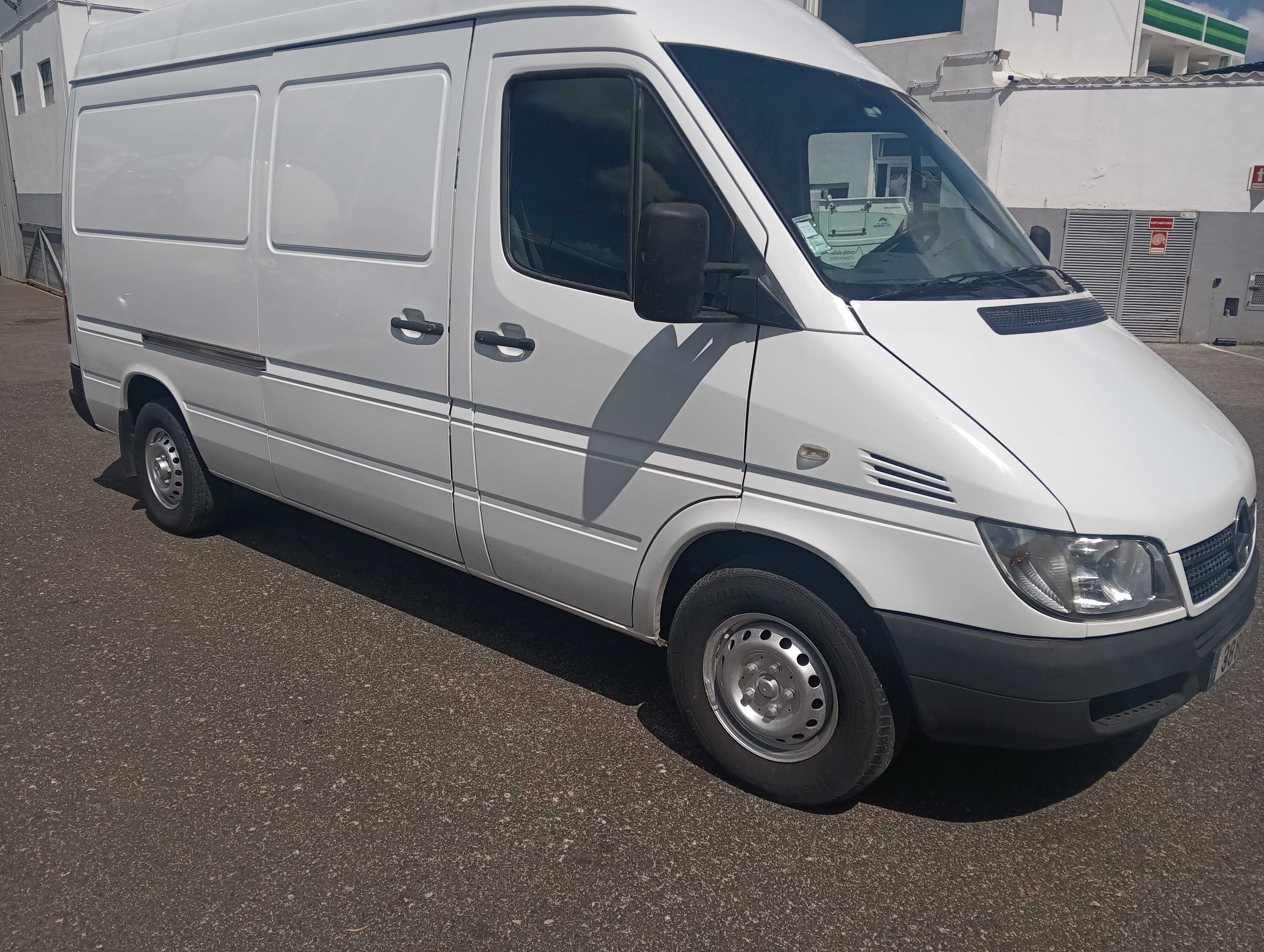 Mercedes Sprinter 313 CDI    (viatura oficina)