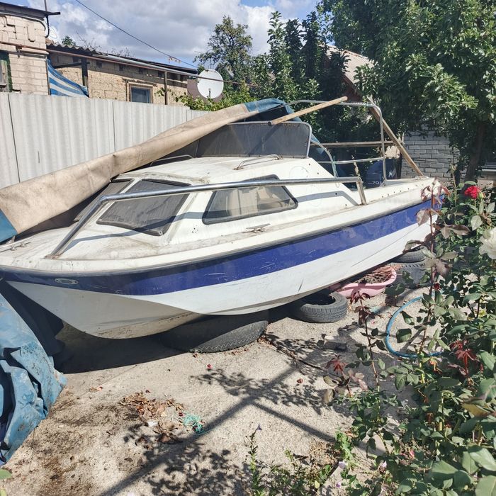 Продам катер "Ладога2 с мотором.