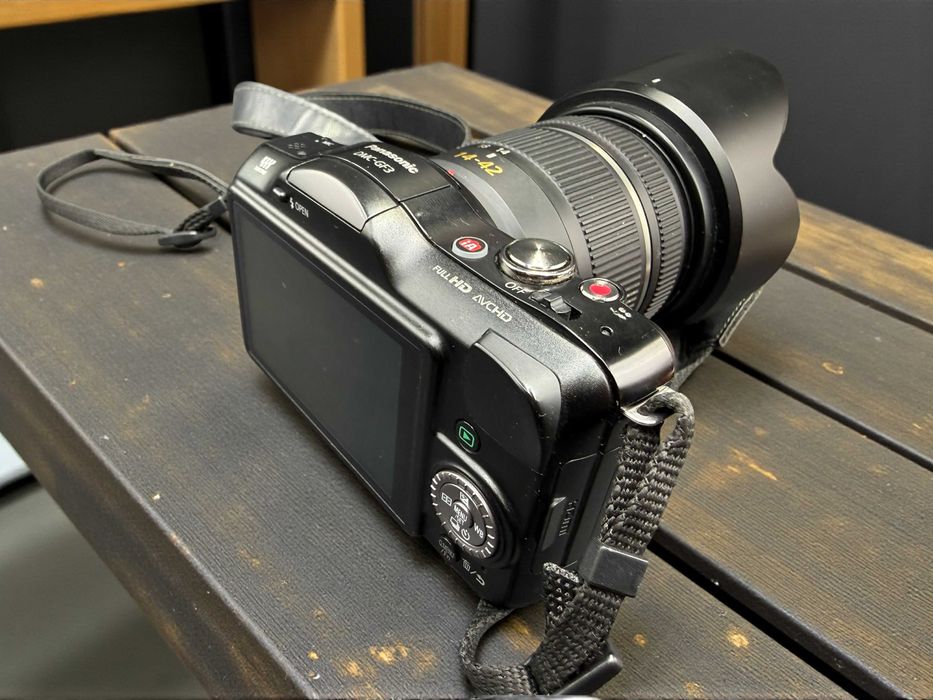Aparat Panasonic Lumix GF3 + Obiektyw H-FS014042 Polecamy