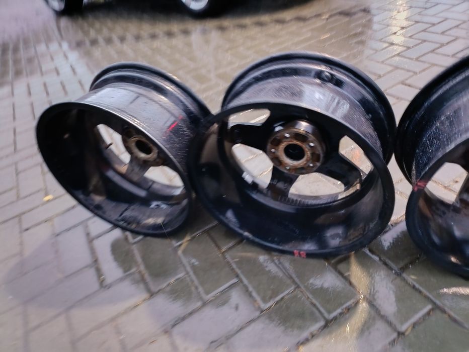 Продам гарні диски р 17 розболтовка 5*112