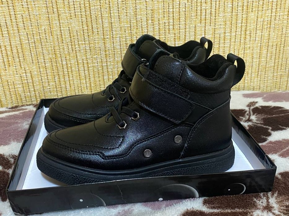 Черевики для хлопчика нові