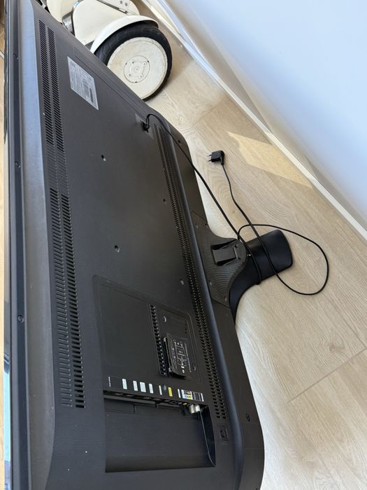 Телевізор Samsung UE43KU6000