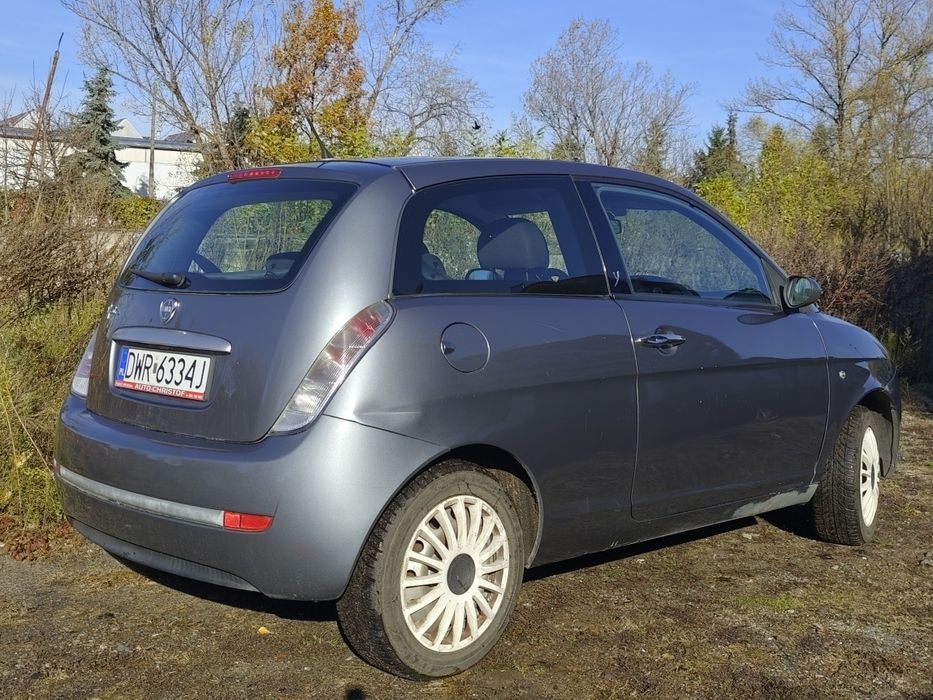 Lancia Ypsilon 2009, Sprawna klima, opłaty na rok.