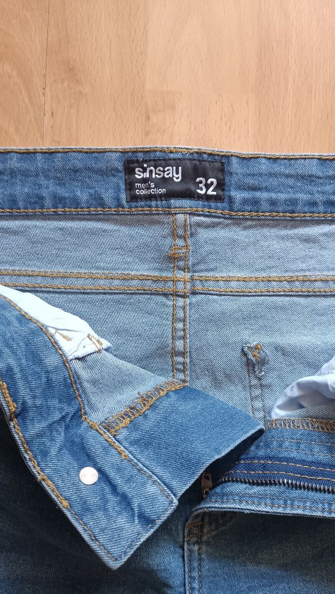 Продаються джинси для підлітка 11-13 років