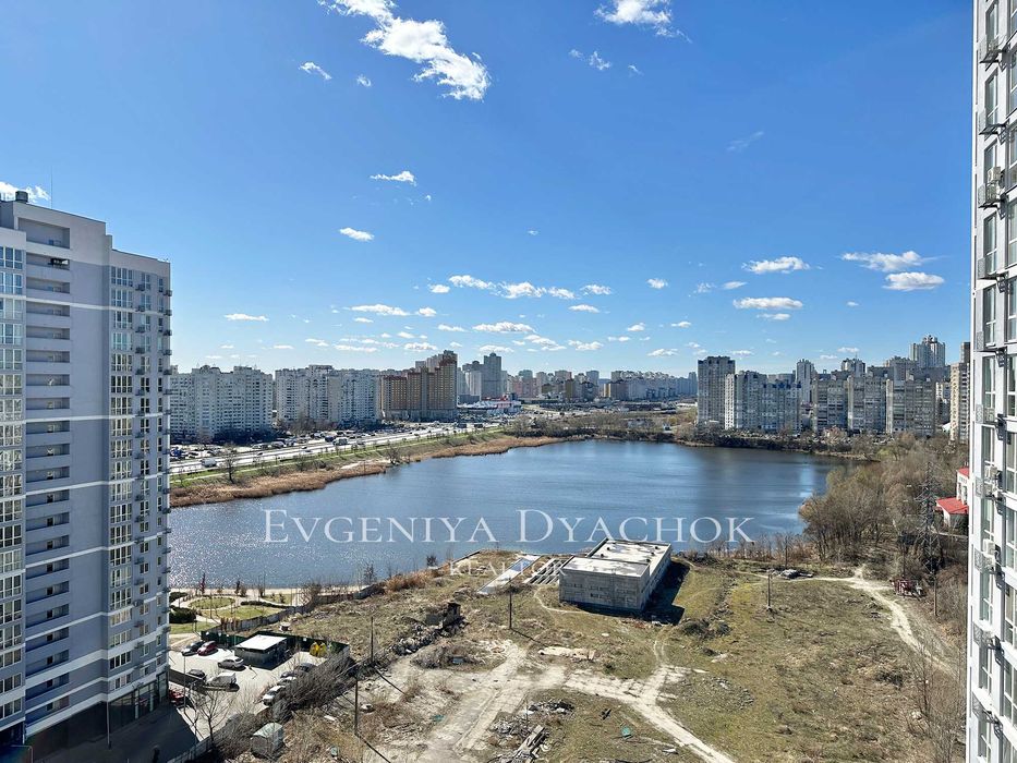 Продаж квартири - Ревуцького, 40-Б, ЖК «Лебединый», краєвид на озеро
